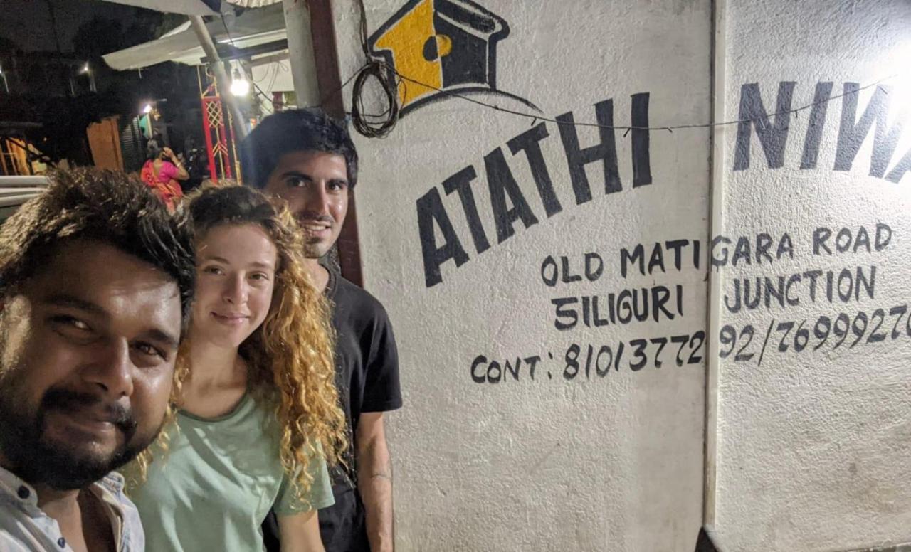 Atathi Niwas Guest House For Backpackers And Travellers Siliguri Eksteriør bilde
