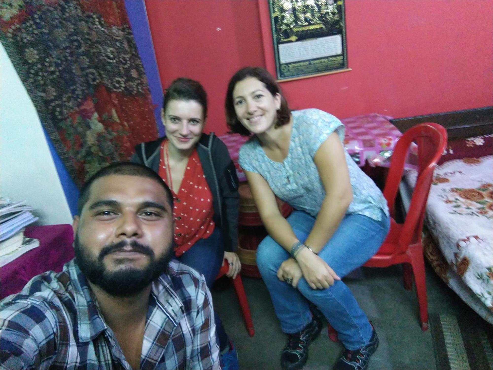 Atathi Niwas Guest House For Backpackers And Travellers Siliguri Rom bilde