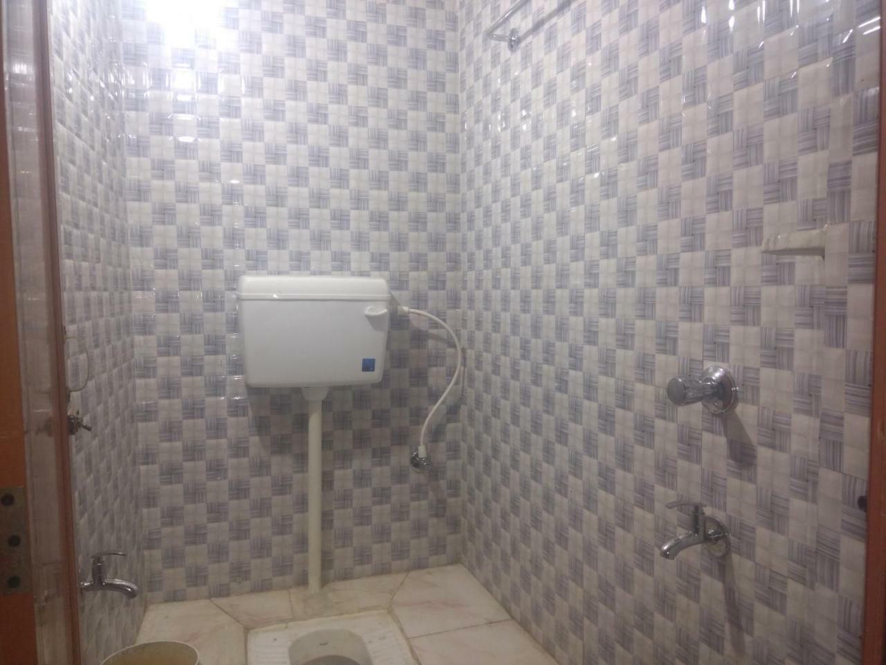 Atathi Niwas Guest House For Backpackers And Travellers Siliguri Eksteriør bilde