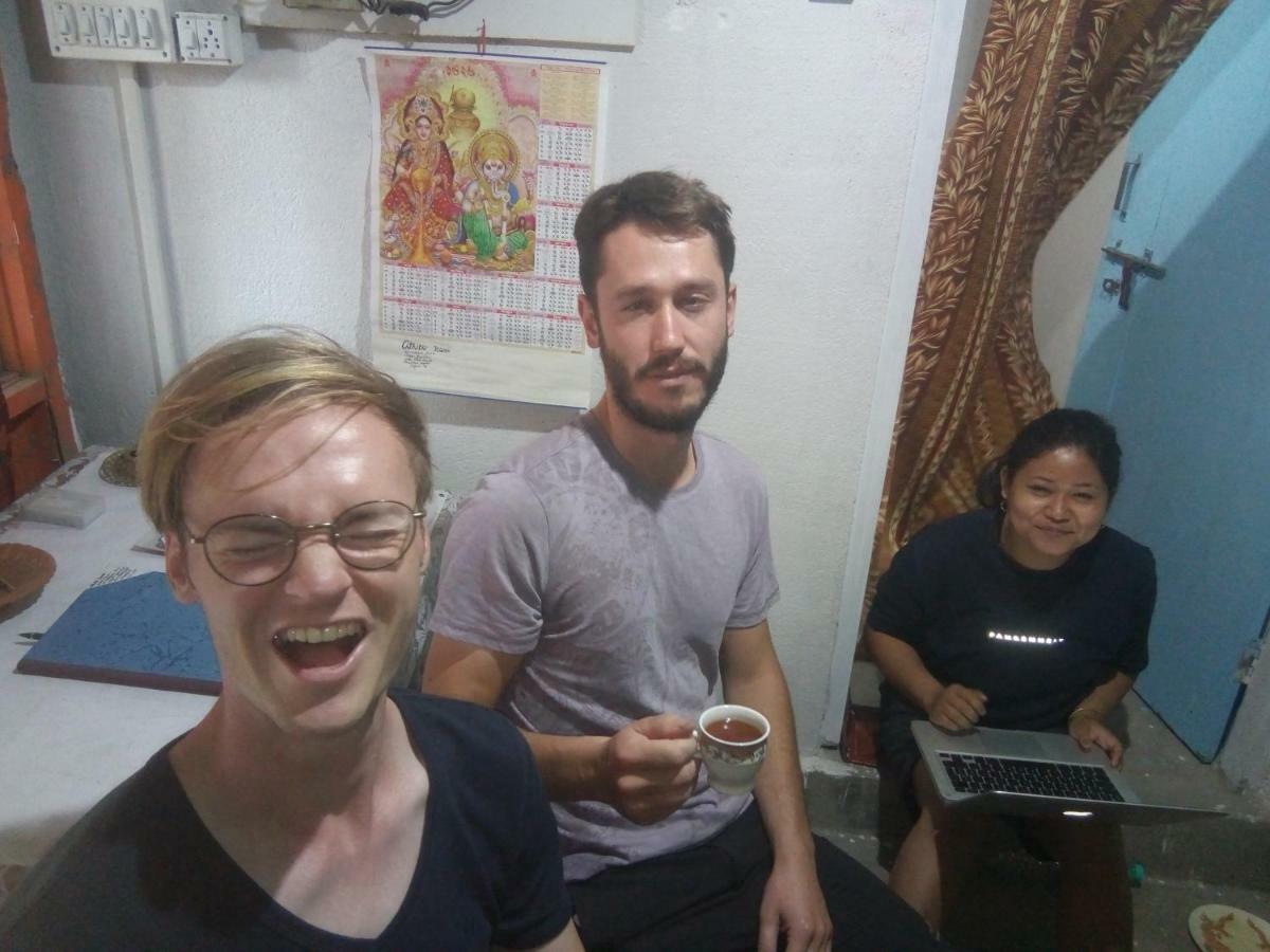 Atathi Niwas Guest House For Backpackers And Travellers Siliguri Eksteriør bilde