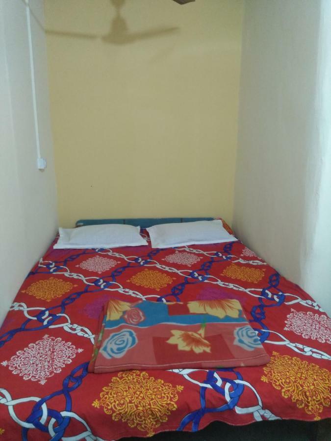 Atathi Niwas Guest House For Backpackers And Travellers Siliguri Eksteriør bilde