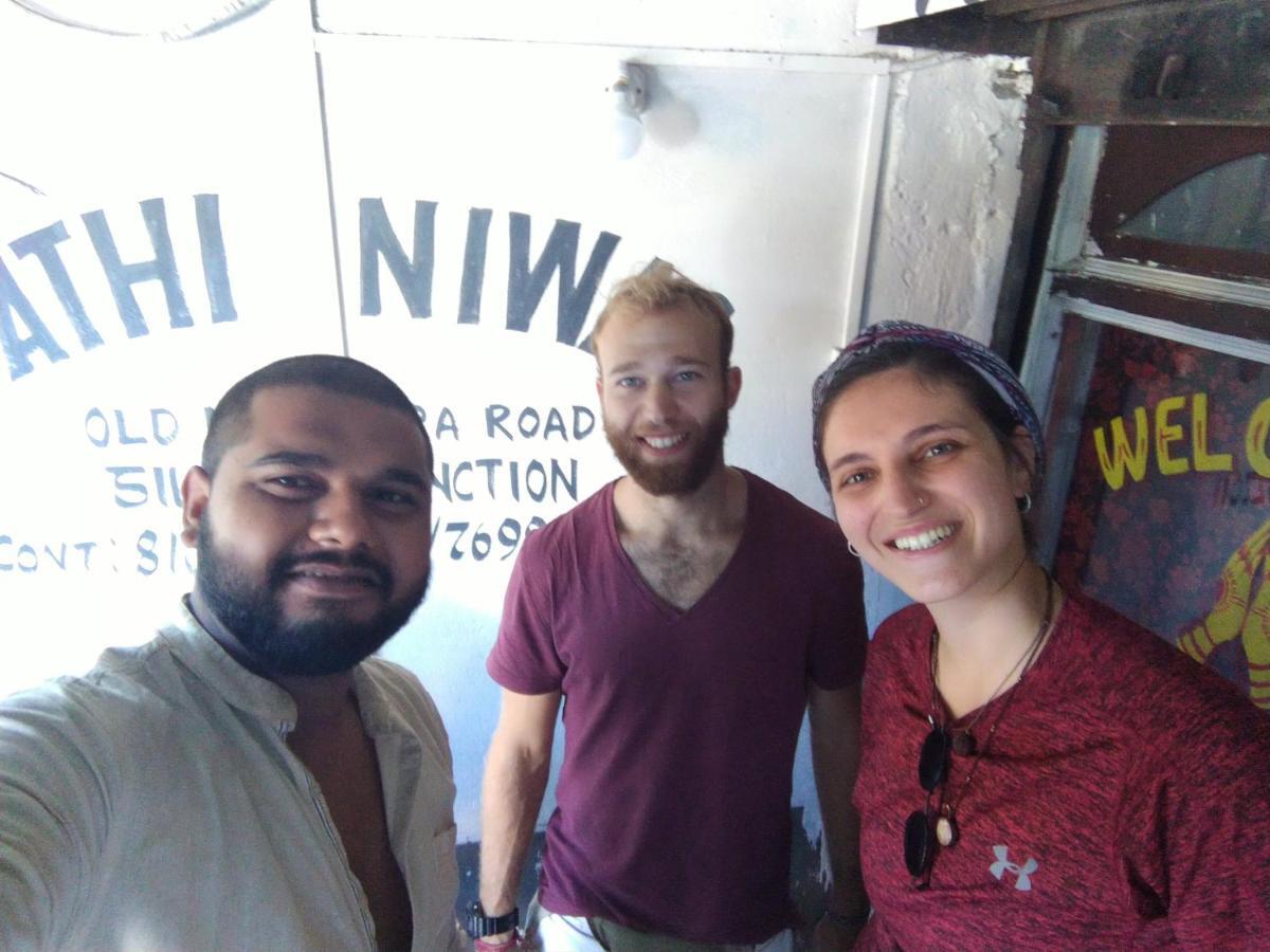 Atathi Niwas Guest House For Backpackers And Travellers Siliguri Eksteriør bilde