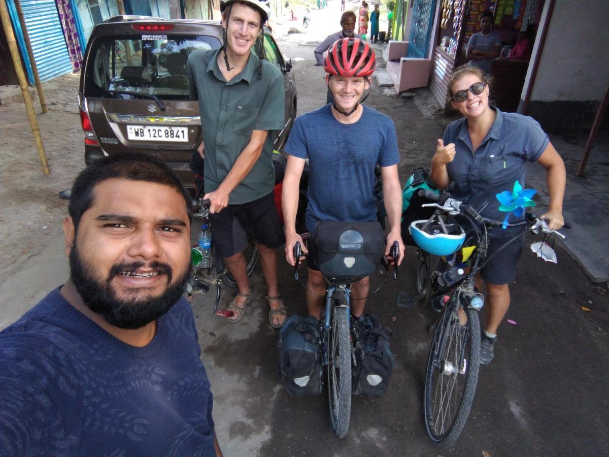 Atathi Niwas Guest House For Backpackers And Travellers Siliguri Eksteriør bilde